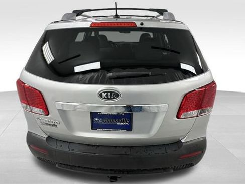 Used 2013 Kia Sorento LX image 4