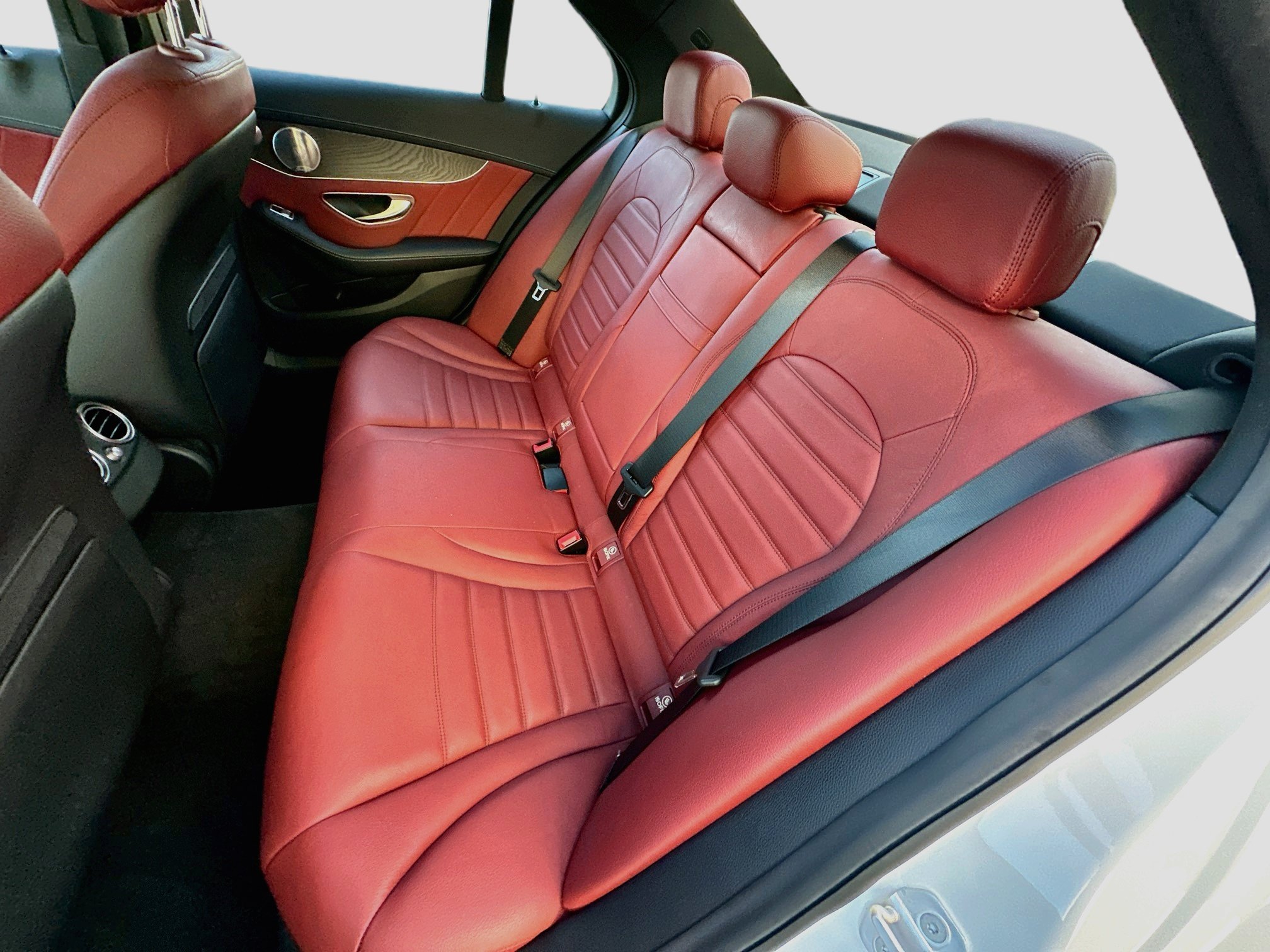Used 2015 Mercedes-Benz C 300 Sedan image 25