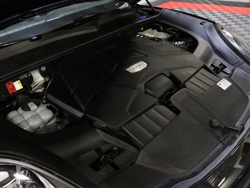 Used 2019 Porsche Cayenne S image 81