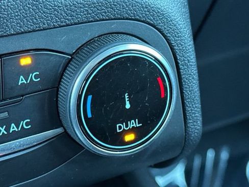 Used 2025 Ford Escape Active image 30