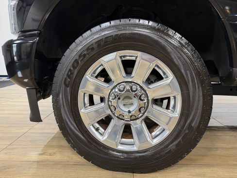 Used 2020 Ford F250 Platinum w/ FX4 Off-Road Package AWD/4WD image 10