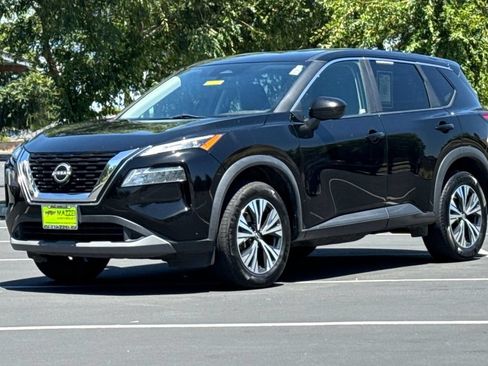 Used 2023 Nissan Rogue SV AWD/4WD image 16