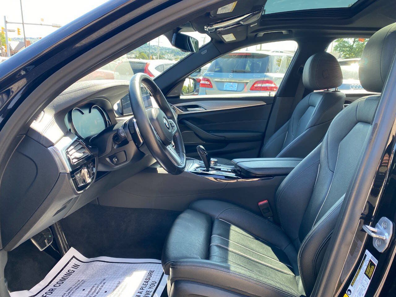 Used 2018 BMW 530i xDrive AWD/4WD image 9