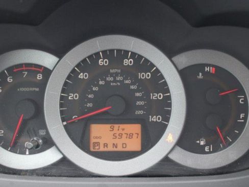 Used 2011 Toyota RAV4 2WD w/ Base L4 Extra Value Pkg image 15