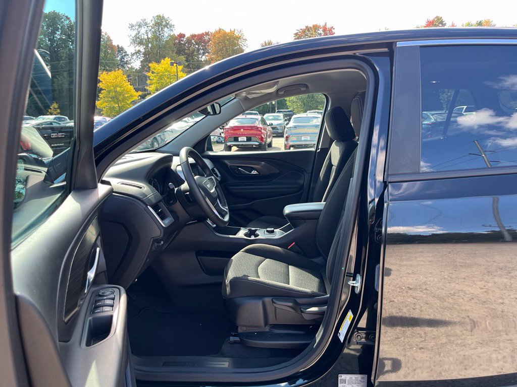 Used 2023 GMC Terrain SLE AWD/4WD image 15