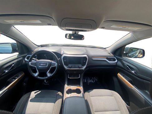 Used 2020 GMC Acadia SLE w/ Driver Convenience Package image 32