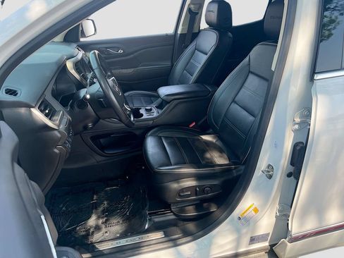 Used 2022 GMC Acadia Denali w/ Denali Technology Package AWD/4WD image 22
