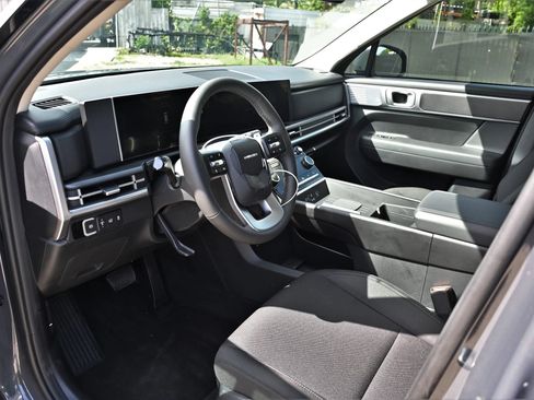 Used 2026 Hyundai Santa Fe SE FWD image 11