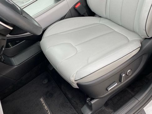 Used 2025 Hyundai Palisade SEL AWD/4WD image 23