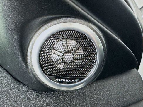 Used 2025 Land Rover Range Rover Evoque S image 20