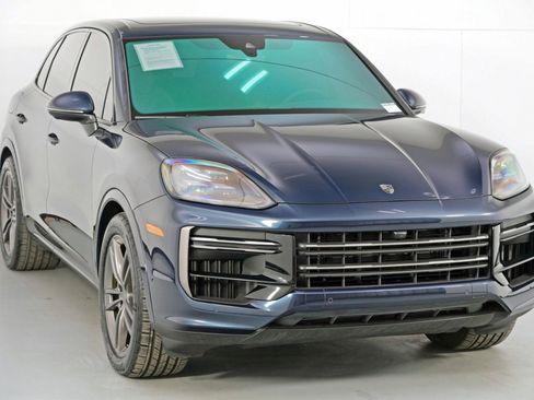 Used 2025 Porsche Cayenne Turbo image 61