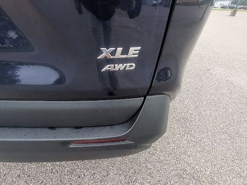 Used 2023 Toyota RAV4 XLE AWD/4WD image 7