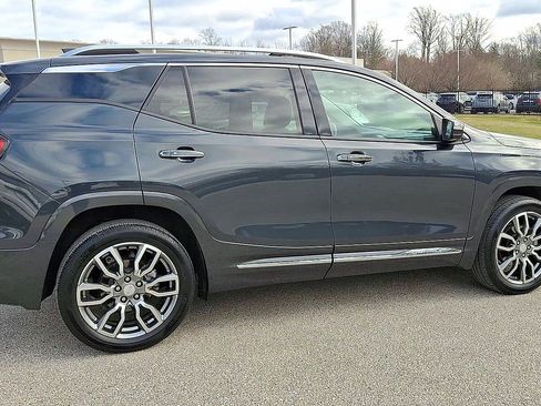 Used 2022 GMC Terrain Denali w/ Denali Premium Package image 9