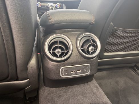 Certified 2025 Alfa Romeo Giulia AWD w/ Driving Assist Package image 29