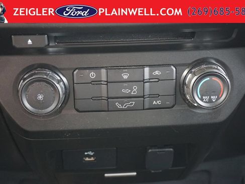 Used 2018 Ford F150 XLT AWD/4WD image 19
