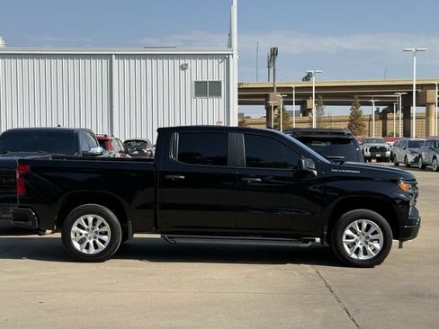 Used 2024 Chevrolet Silverado 1500 Custom RWD image 3
