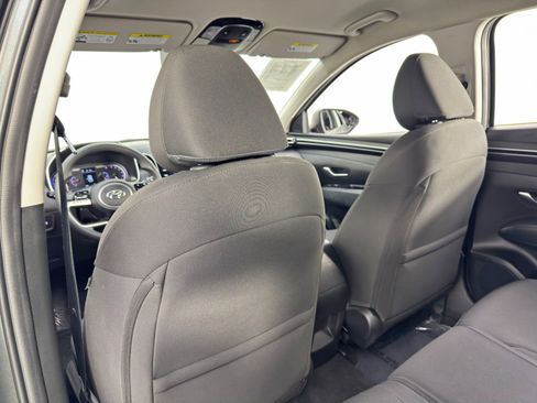 Used 2023 Hyundai Tucson SE image 28