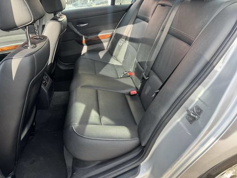 Used 2011 BMW 328i xDrive Sedan AWD/4WD image 25