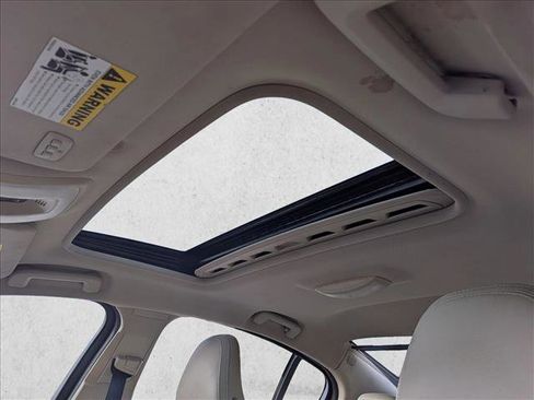 Used 2017 Volvo S60 T5 Inscription Platinum image 16