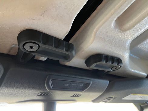 Used 2022 Jeep Wrangler Unlimited Sport image 15