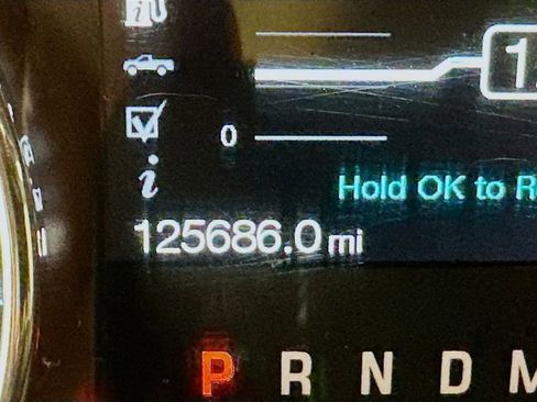 Used 2012 Ford F150 XLT w/ XLT Chrome Pkg image 13