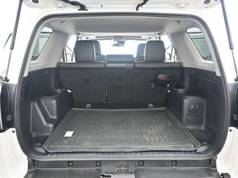 Used 2021 Toyota 4Runner Limited AWD/4WD image 15