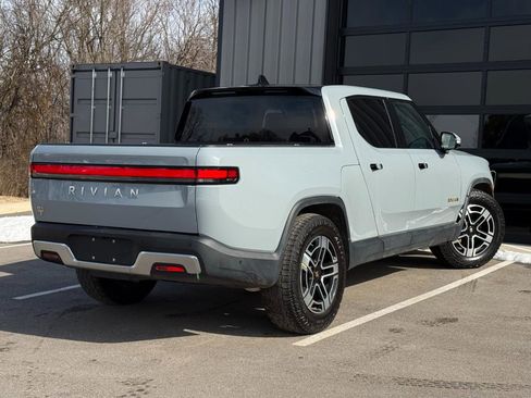 Used 2023 Rivian R1T Launch Edition image 5