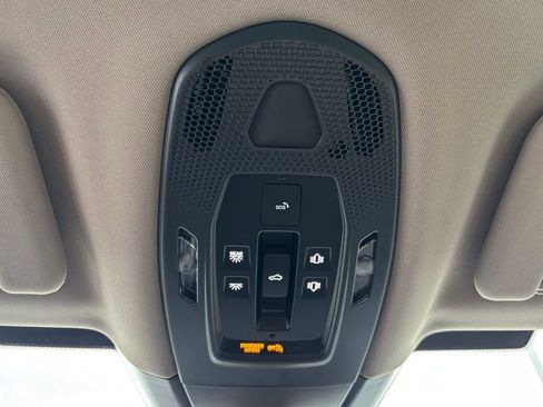Certified 2025 Porsche Panamera 4 AWD/4WD image 33