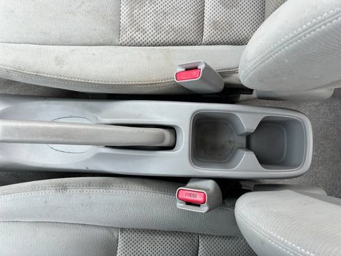 Used 2010 Honda Insight LX image 23