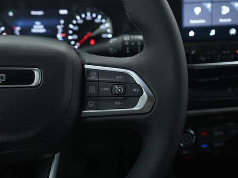 Used 2026 Jeep Compass Limited image 26