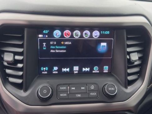 Used 2017 GMC Acadia SLT image 15