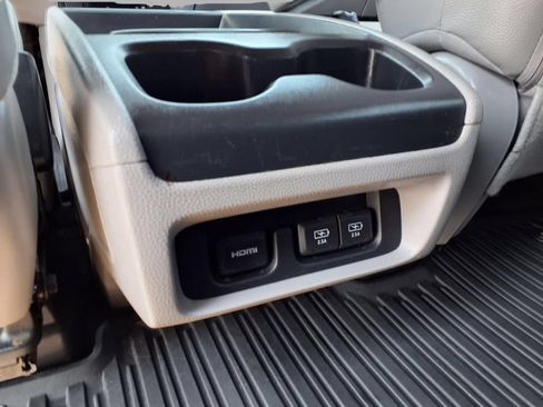 Used 2019 Honda Odyssey Elite image 21