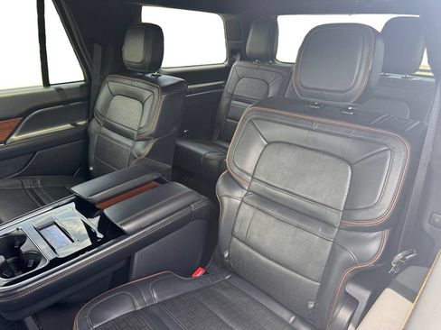 Used 2022 Lincoln Navigator Black Label AWD/4WD image 13