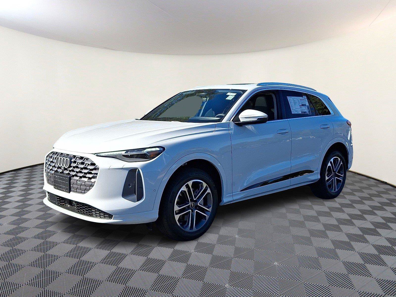 New 2026 Audi Q5 Premium AWD/4WD image 3