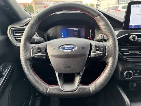 Used 2025 Ford Escape ST-Line Select AWD/4WD image 22