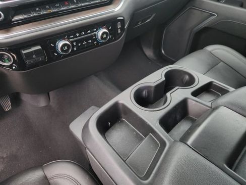 Used 2025 GMC Sierra 1500 SLT RWD image 18