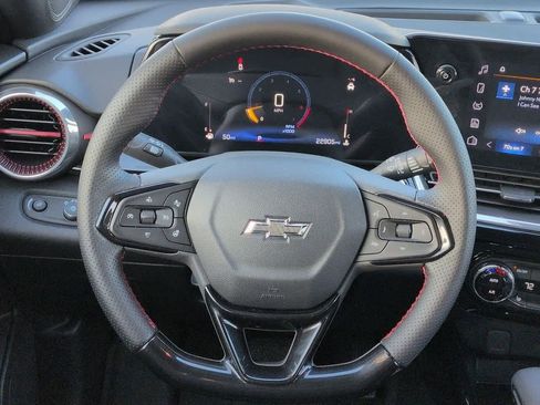 Used 2024 Chevrolet Trax RS w/ Driver Confidence Package image 22