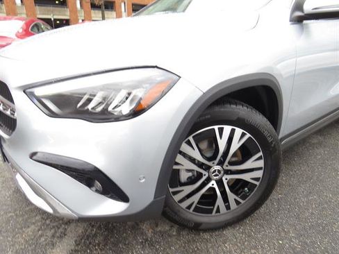Used 2025 Mercedes-Benz GLA 250 4MATIC image 23