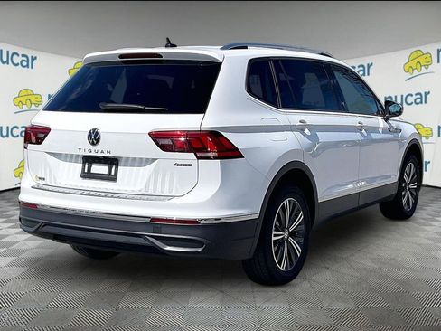 Used 2024 Volkswagen Tiguan SE AWD/4WD image 6
