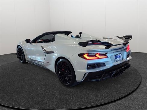 New 2026 Chevrolet Corvette Z06 w/ Z07 Performance Package RWD image 4