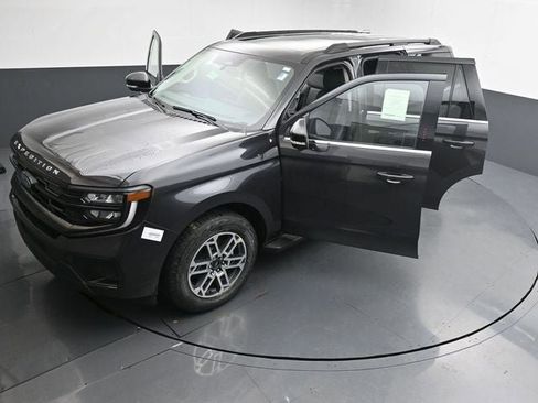 New 2025 Ford Expedition Active image 33