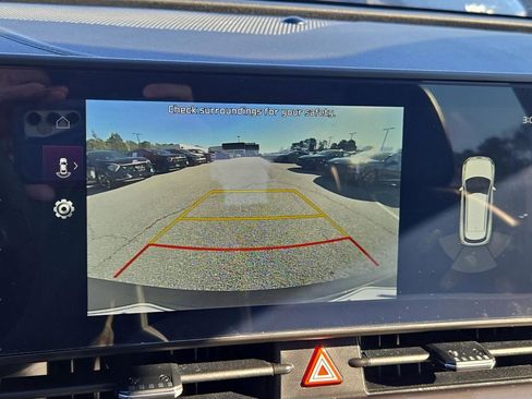 Certified 2025 Kia Sportage EX w/ Premium Package image 30