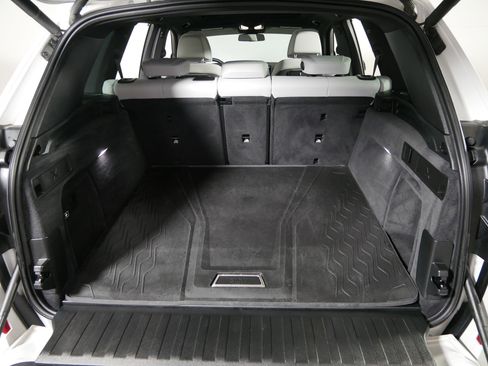Used 2025 BMW X5 M60i AWD/4WD image 18