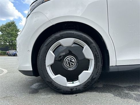 New 2025 Volkswagen ID. Buzz Pro S image 11
