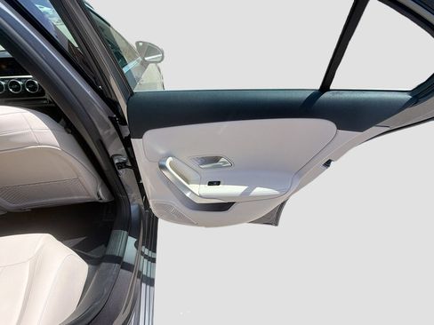 Used 2020 Mercedes-Benz A 220 4MATIC image 30