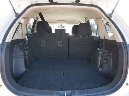 Used 2018 Mitsubishi Outlander SE image 16