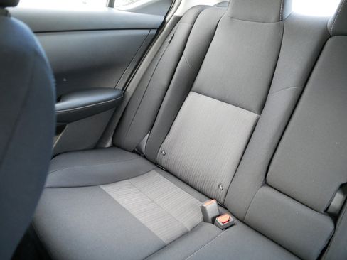 Certified 2021 Nissan Sentra SV FWD image 12