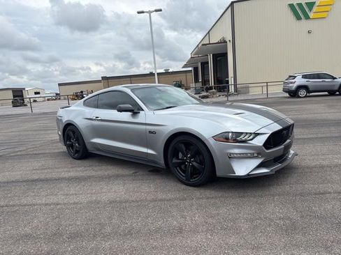 Used 2022 Ford Mustang GT Premium w/ Equipment Group 401A RWD image 3