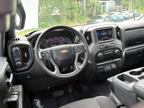 Used 2023 Chevrolet Silverado 2500 Custom w/ Gooseneck/5TH Wheel Package AWD/4WD image 18