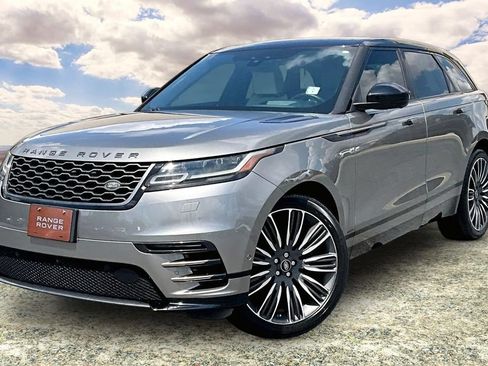 Used 2018 Land Rover Range Rover Velar AWD/4WD image 3